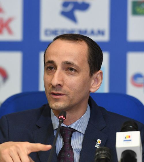 Covaliu, reacție tranșantă     Șeful COSR , mesaj ferm după imaginile prezentate de   GOLAZO.ro  cu Sabrina și Camelia Voinea: „Nu tolerăm!”