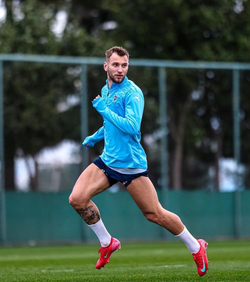 Drăguș, dorit în Ucraina  Fosta echipă a lui Mircea Lucescu a pus ochii pe   internaționalul român.  Ce scrie presa din Turcia