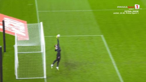 Golul marcat de Robert Sălceanu în FCSB - Petrolul Ploiești (FOTO: Capturi - Prima Sport)