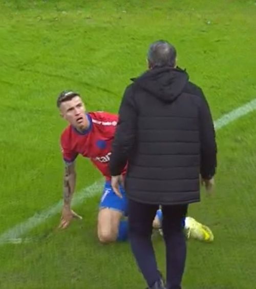 „Nu ți-e rușine?!”    FOTO:   Tavi Popescu   s-a rățoit la Eugen Neagoe  în timpul meciului » Antrenorul a dezvăluit cum s-a terminat conflictul