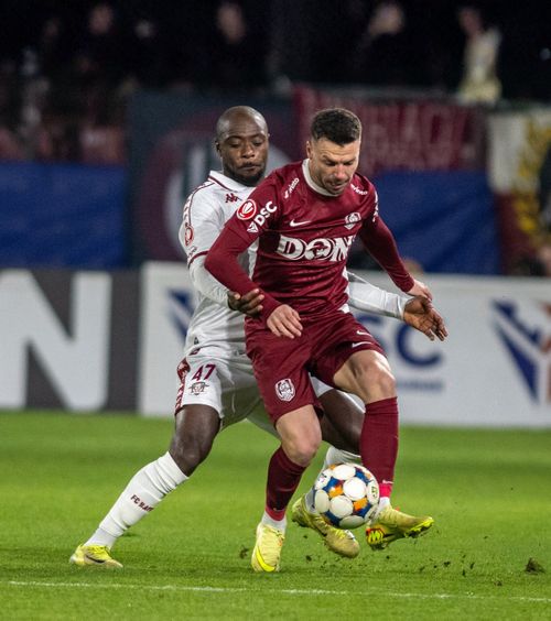 Rapid, umilită la Cluj  Liderul   n-a mișcat  în fața echipei lui Daniel Pancu! CFR leagă două victorii în Liga 1