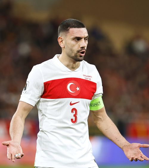 Farsă majoră în vestiarul Turciei    Cazul bijuteriilor furate lui Demiral  la ultimul joc al naționalei a ajuns la poliție. Ce ar fi în realitate