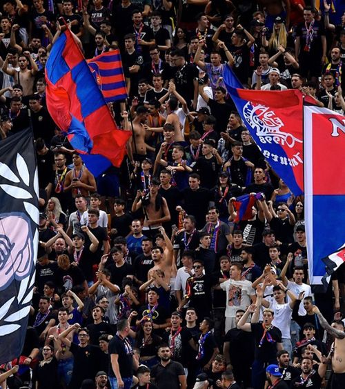 „Stați pe loc 16 minute!”  Sfaturi din Belgrad pentru români vizavi de   situația tensionată din Serbia:  „Protestele sunt de 11 luni, respectați-le”