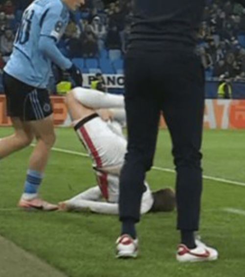Accidentare terifiantă  Momente de panică la   Rayo Vallecano,  în meciul cu Slovan. Andrei Rațiu l-a înlocuit pe Ivan Balliu după doar 32 de minute