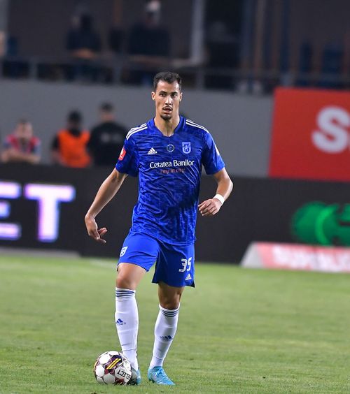 FCSB și-a găsit fundaș  Mihai Stoica a confirmat   prima mutare  din iarnă: „Am bătut palma” » Ce jucători mai caută campioana