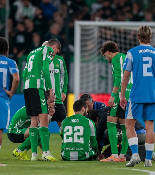 Adio trageri de timp  Noua regulă care poate revoluționa fotbalul:   pedepse dure  pentru jucătorii care simulează accidentări