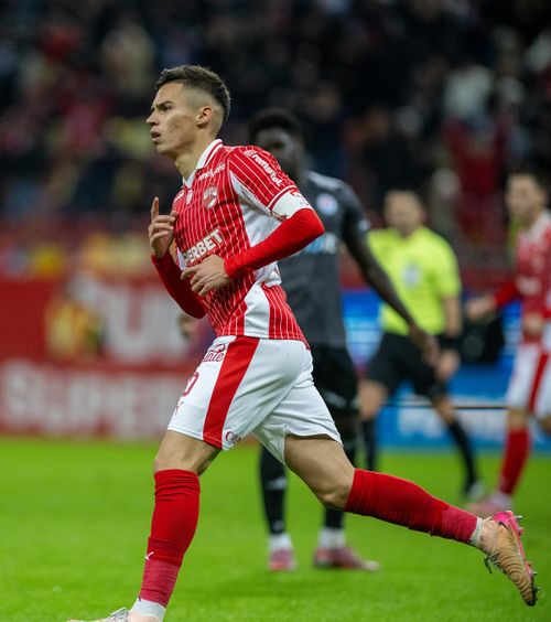 „Dinamo nu înseamnă doar Cîrjan”  Eroul „câinilor” din meciul cu Oțelul: „A fost   foarte multă presiune pe mine”  + Ce spune despre lupta la titlu