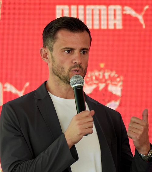 „Îmi doresc să fie supărat”   Andrei Nicolescu   nu îl menajează  pe Stipe Perica: „Voiam să-l scot din zona de confort”