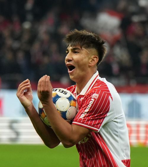 Pe urmele lui Cîrjan   Musi vrea să fie   căpitan la Dinamo:  „De ce nu?” + vrea titlul în alb-roșu: „Putem atinge obiectivul ăsta”