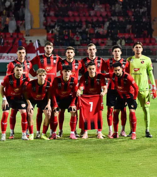 Operat pe cord   Jucătorul român de 17 ani,   accidentare horror  » Medicii au intervenit de urgență