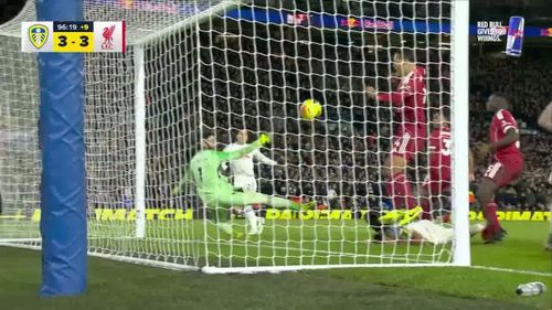 Golul egalizator, marcat de Ao Tanaka în prelunigirile partidei Leeds - Liverpool 3-3. Foto: Captură YouTube, @LeedsUnited