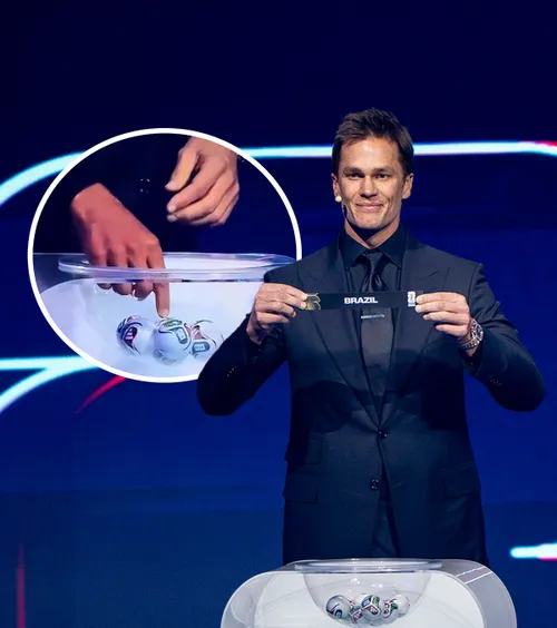 Controversă la tragerea la sorți pentru CM 2026   A luat o bilă, a privit-o și a pus-o la loc. Apoi a extras alta.   Explicațiile celui mai discutat moment