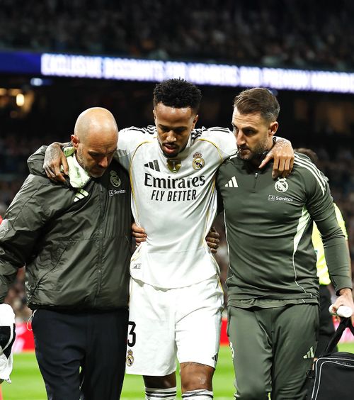 Militao, accidentare gravă   Care e diagnosticul primit de fundașul lui Real Madrid și   cât ar putea lipsi  » „Galacticii” au probleme mari în defensivă