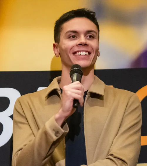 David Popovici nu și-a primit banii  Campionul olimpic vorbește despre problemele sportivilor români: „E greu   când nu ești recompensat”