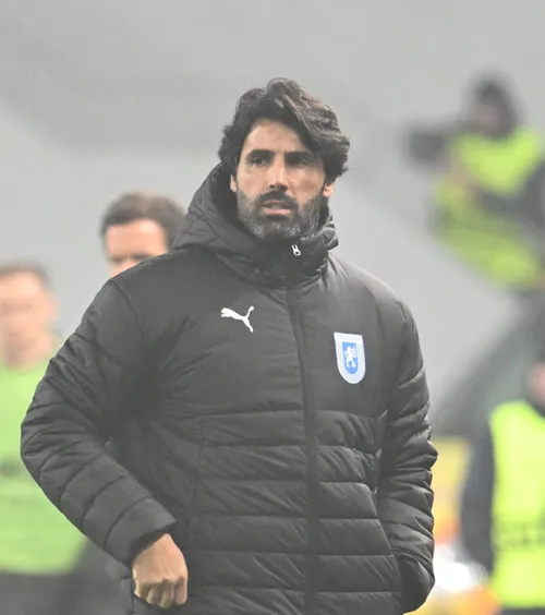 „Eu sunt vinovatul”    Coelho,  după primul pas greșit la U Craiova: „Strategia a fost bună. Nu trebuie să te gândești foarte mult la asta”