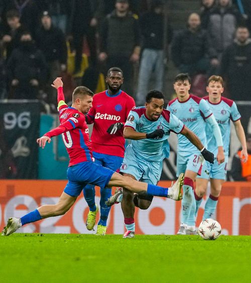 „Iar n-a fost bine în România”    Jurnaliștii olandezi, uimiți la București  de eșecul lui Feyenoord: „Atunci a început totul”