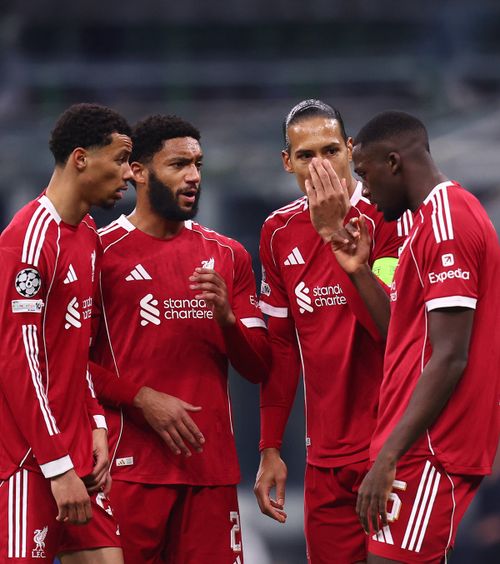 Chivu caută fundaș   Inter a pus ochii pe titularul lui   Liverpool  » Suma cerută de „cormorani”