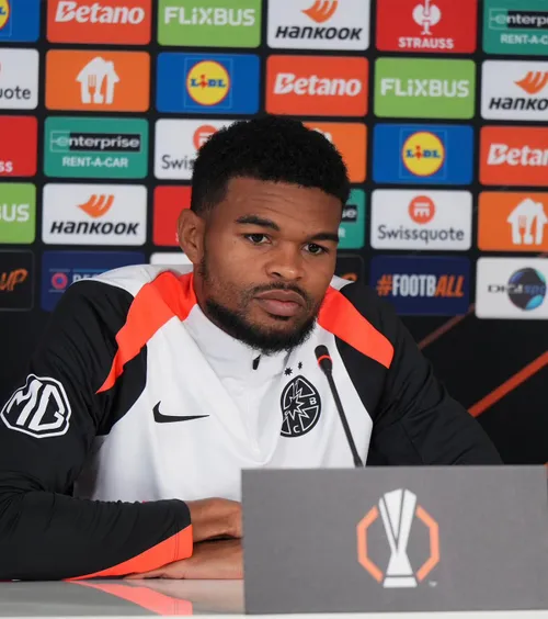 Au bătut palma    Semnează azi cu FCSB  » Contract-test de doar 6 luni