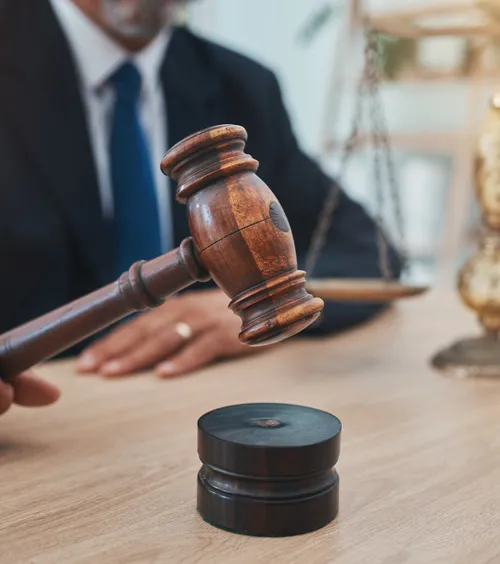 Condamnat pentru un banner rasist  Ultrasul FCSB și-a aflat pedeapsa după incidentul de la   derby-ul cu Rapid  din toamna lui 2023 » Ce mesaj oribil a afișat