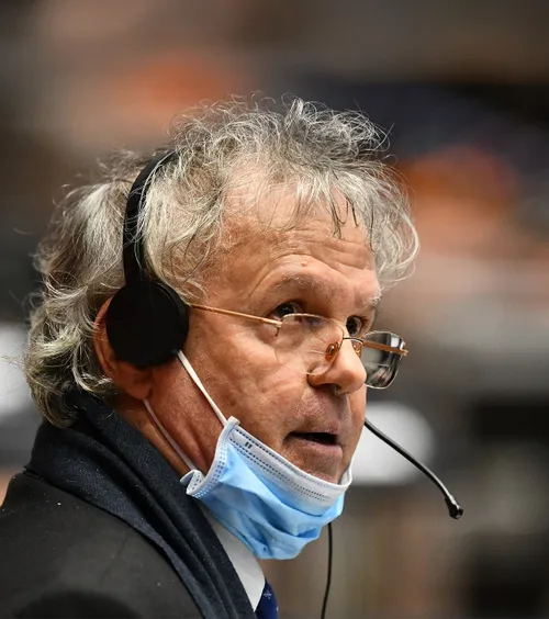 Ilie Dobre, operat de urgență   Comentatorul sportiv a suferit un   preinfarct  » Detalii despre starea sa de sănătate