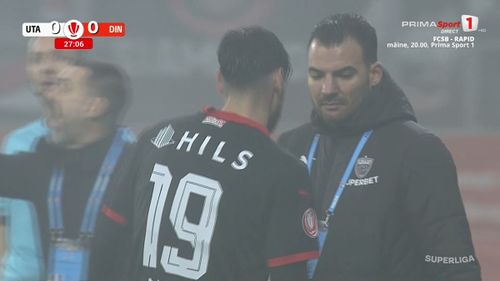Adrian Mazilu, schimbat după 28 de minute în meciul cu UTA Foto captura ecran Prima Sport .jpeg