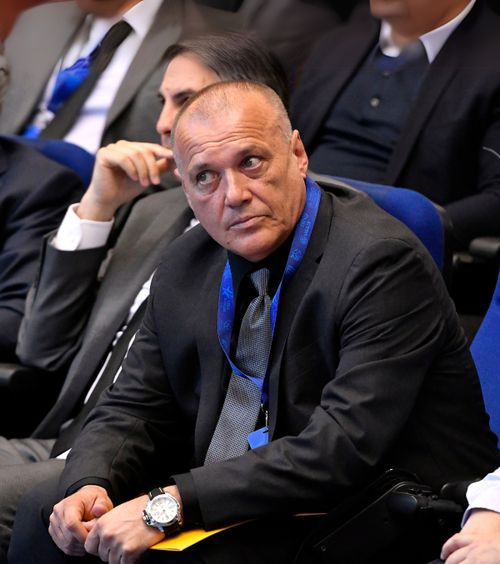 „Se chinuie de ani de zile”    Marcel Pușcaș,  nemilos cu Rapid, Dinamo și Craiova: „Capotează”