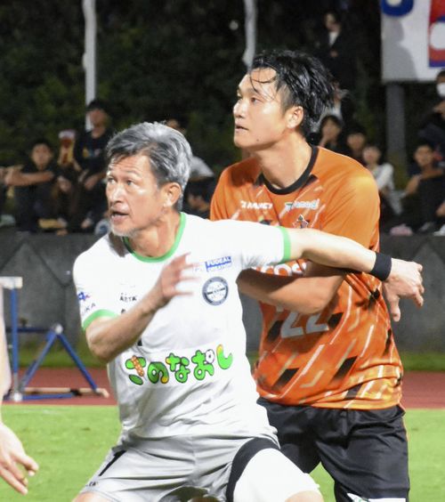 Are 58 de ani, dar nu se retrage!  Cel mai bătrân fotbalist din lume,   aproape de un nou contract