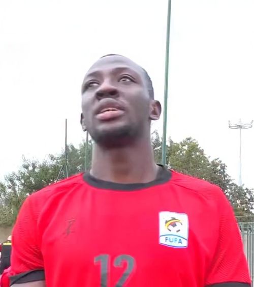 „Galben” după câteva secunde   Fotbalistul de la FCSB,   avertizat imediat  după ce a intrat pe teren » Debut cu stângul la Cupa Africii