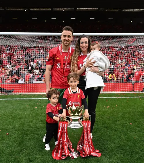 Gest emoționant pe Anfield  Moment special pentru   Diogo Jota  înainte de Liverpool - Wolves: „Sper că le va aduce puțină alinare”