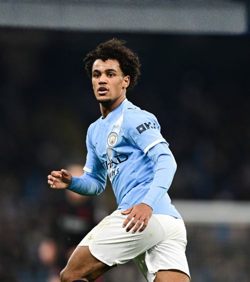 Dortmund vrea să transfere de la City  Nemții vor să-l aducă în   Bundesliga  pe unul dintre cei mai promițători jucători ai „cetățenilor”