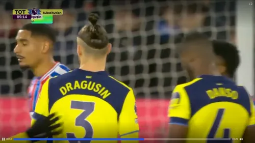 Radu Drăgușin a bifat primele minute pentru Tottenham din acest sezon Foto captura ecran Voyo .jpeg