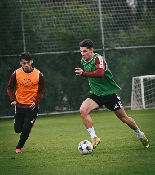 S-au dus la ploaie!  Zece echipe din Liga 1 se pregătesc acum   în Antalya.  Câte zile de vreme rea le așteaptă