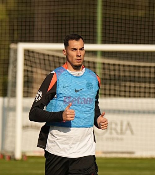 Toți ochii pe Andre Duarte!    GOLAZO.ro  l-a urmărit azi pe stoperul portughez la   antrenamentul FCSB  din Antalya