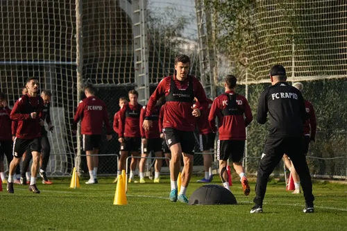 Rapid, antrenament în cantonamentul din Antalya (FOTO: Iosif Popescu / GOLAZO.ro)