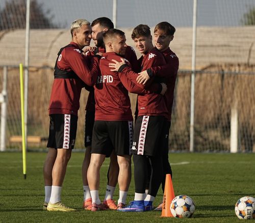 Rapid, antrenament în cantonamentul din Antalya (FOTO: Iosif Popescu / GOLAZO.ro)