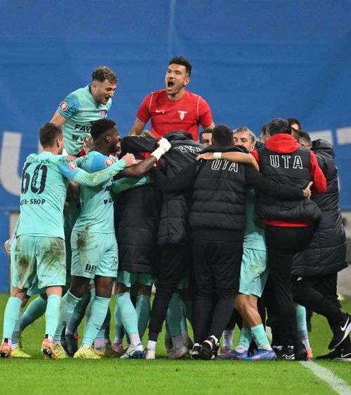 Negocieri blocate în Superliga  De ce a eșuat transferul   de la UTA la Rapid:  „Nu suntem presați să facem transferuri”