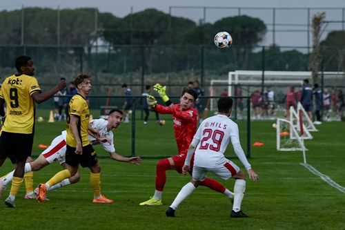 Young Boys - Dinamo  (FOTO: GOLAZO.ro / Iosif Popescu)
