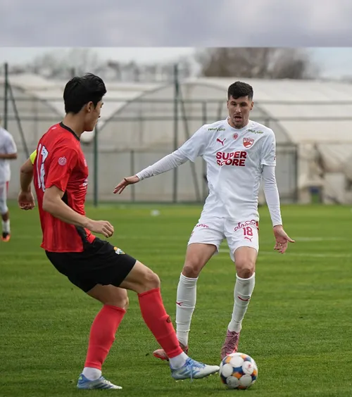 Dinamo, victorie cu emoții  „Câinii” au condus pe Gangwon FC cu 3-0, dar   au tremurat pe final,  în ultimul test din Antalya