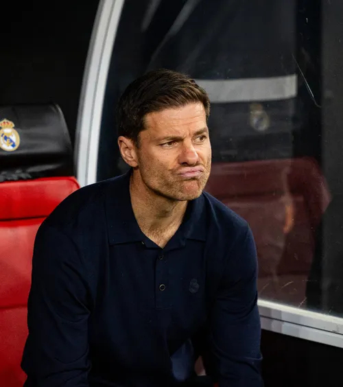 Xabi Alonso nu mai e antrenorul Realului   Trofeul pierdut în fața Barcelonei    i-a fost fatal!  Cine a fost numit în locul lui
