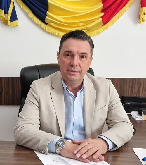 Patru ani de închisoare cu executare  Primarul din Cernavodă   a plătit ilegal  aproape 10 milioane de lei către un club sportiv    