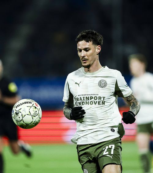 GOLAZO în Olanda    FOTO+VIDEO.  Dennis Man a marcat    un gol superb   în Cupa Olandei + De ce nu a sărbătorit reușita