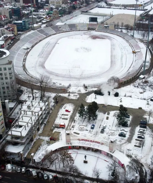 SĂ VINĂ DEMOLAREA!   Când albul a acoperit griul:   cum arată stadionul Dinamo  la câteva zile de la ultimul rămas bun! Reportaj din „Ștefan cel Mare”