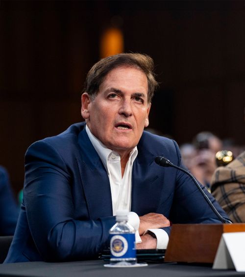 „Cer 2.500 de $ pentru un RMN”  Acționarul unei mari echipe,   furios din cauza costurilor asistenței medicale:  „Într-un centru de la capătul străzii e 350 de dolari”