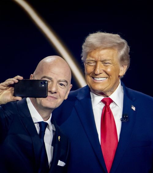 Președintele ia toate milioanele!  Ce venit are Infantino azi la FIFA și cât câștiga în urmă cu 10 ani:   salariu, bonusuri, compensații!