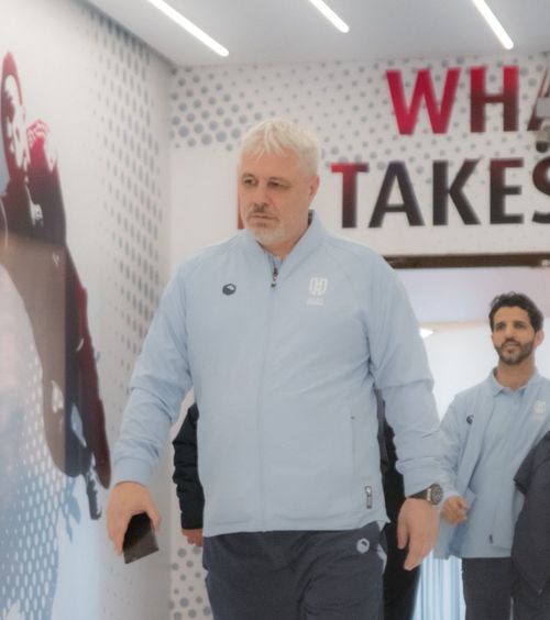 Șumudică, eșec la scor   Echipa antrenorului român,   demolată  de o formație de mijlocul clasamentului: „Au avut o zi de odihnă în plus”