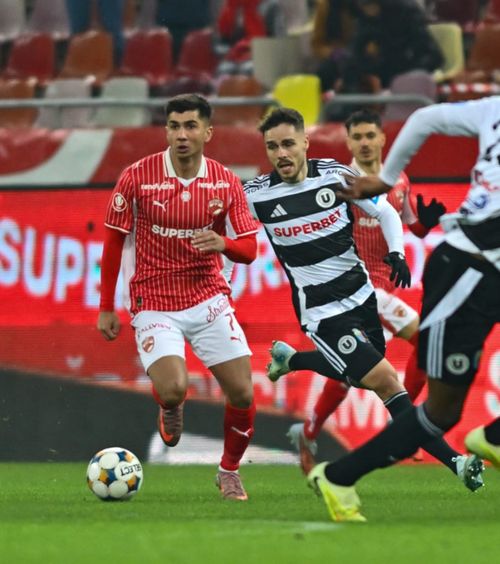 Dinamo își arată colții    Karamoko, decisiv  în meciul cu U Cluj. Prestație convingătoare a „câinilor”