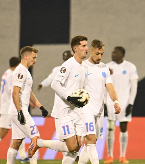 FCSB, început de coșmar la Zagreb    FOTO.  Roș-albaștrii au încasat   2 goluri în 4 minute  » Bîrligea a marcat după aproape 3 luni