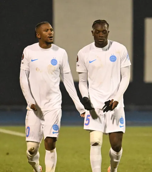 Interzis pe tricouri, nu și pe panouri!  Cum a fost posibil ca   FCSB să joace fără sponsor  la Zagreb, dar acesta să ruleze pe ledurile din jurul gazonului