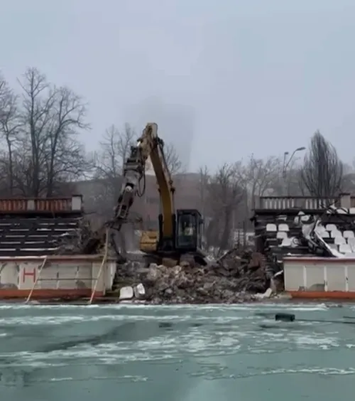 Tribuna 2 e istorie  În ce stadiu au ajuns   lucrările de demolare  ale stadionului Dinamo