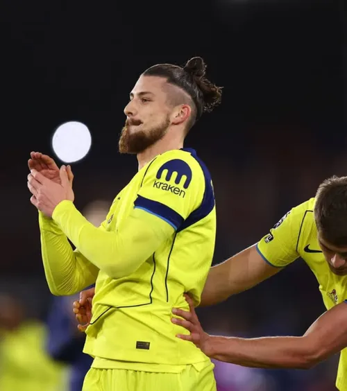 De ce e blocat Drăgușin la Londra  Tottenham încă nu permite transferul stoperului.   De unde ar putea veni salvarea